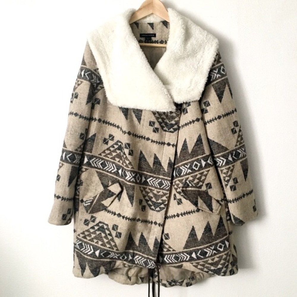 Kendall & Kylie | Tribal Overcoat